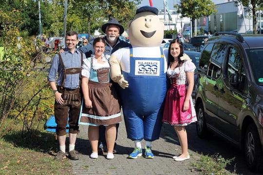 GGG nimmt Teil am Oktoberfest der Automeile Husarenlager